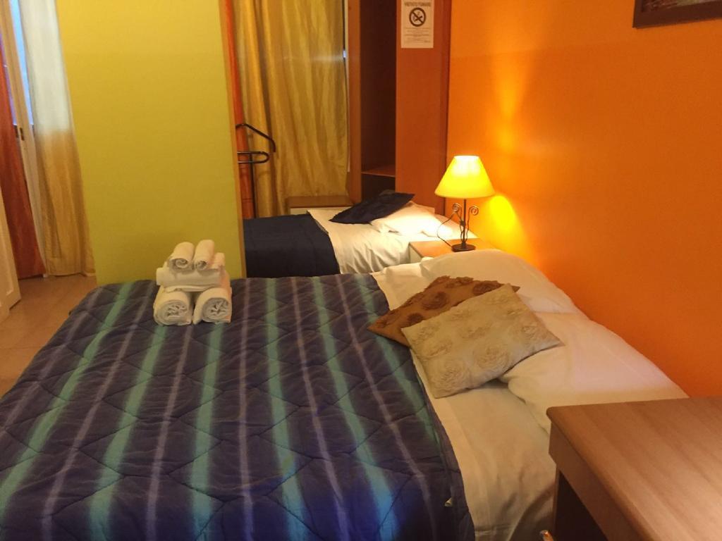 Moon House Bed & Breakfast *